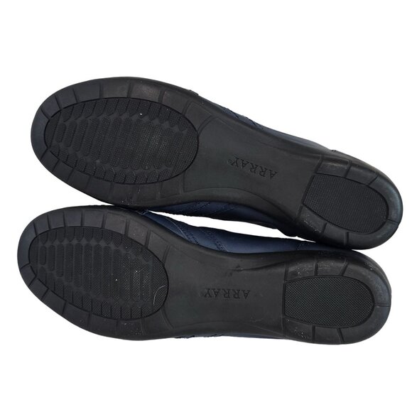 Array Cheyn Wale navy Loafer size12 Leather Upper Slip-On Shoes Cutout Design - Picture 2 of 9